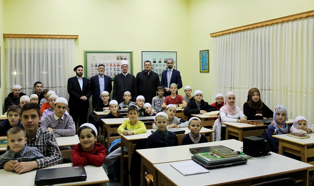 09 12 2018 01 muftija fazlovic posjeta skola kur ana